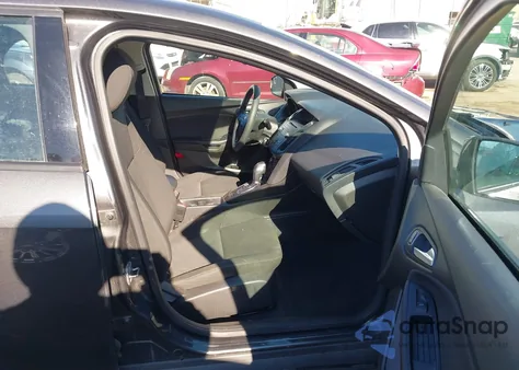 2016 Ford Focus Se из США, поврежденный, VIN 1FADP3K28GL241039